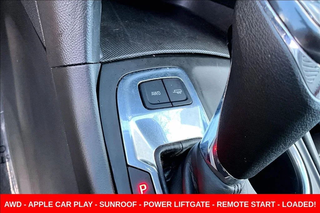Used 2020 Blue Chevrolet LT image 17