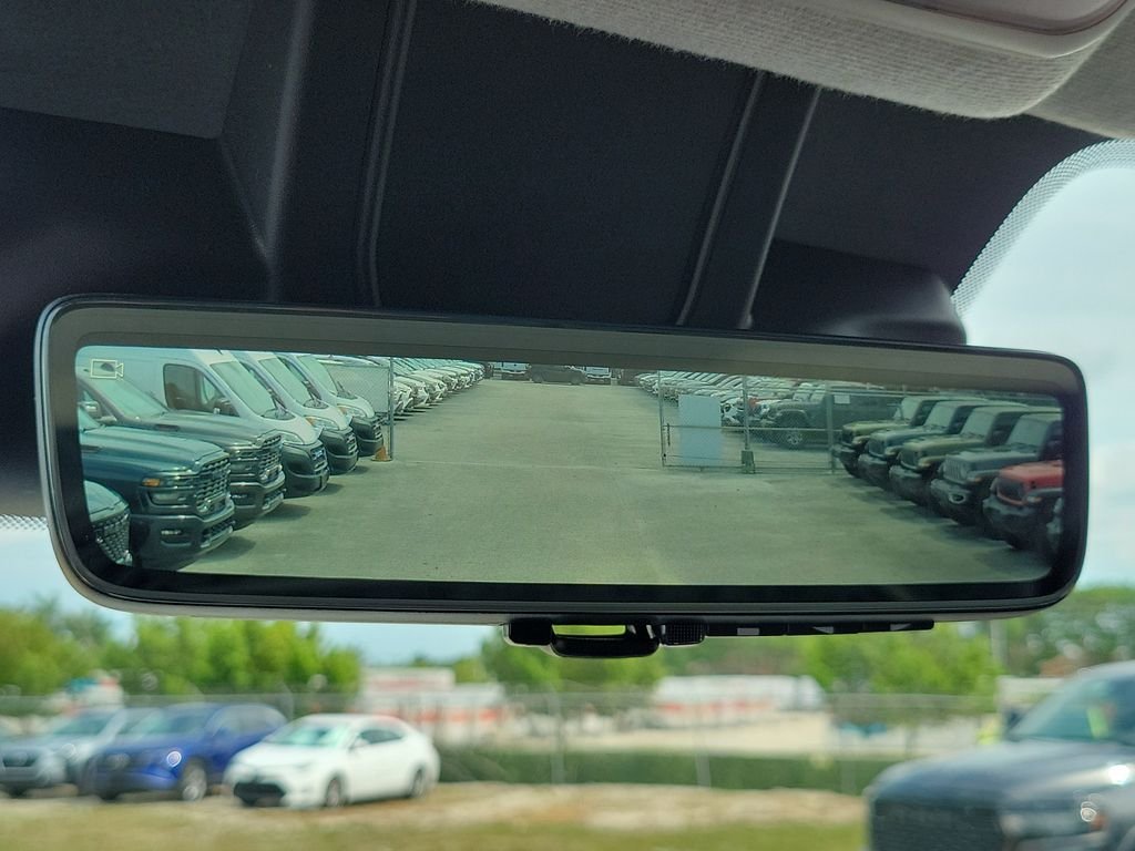 New 2026 Bright White Clear-Coat Exterior Paint RAM High Roof image 24