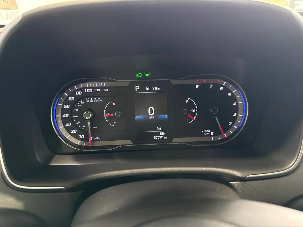 Used 2023 Silver Hyundai SE image 35
