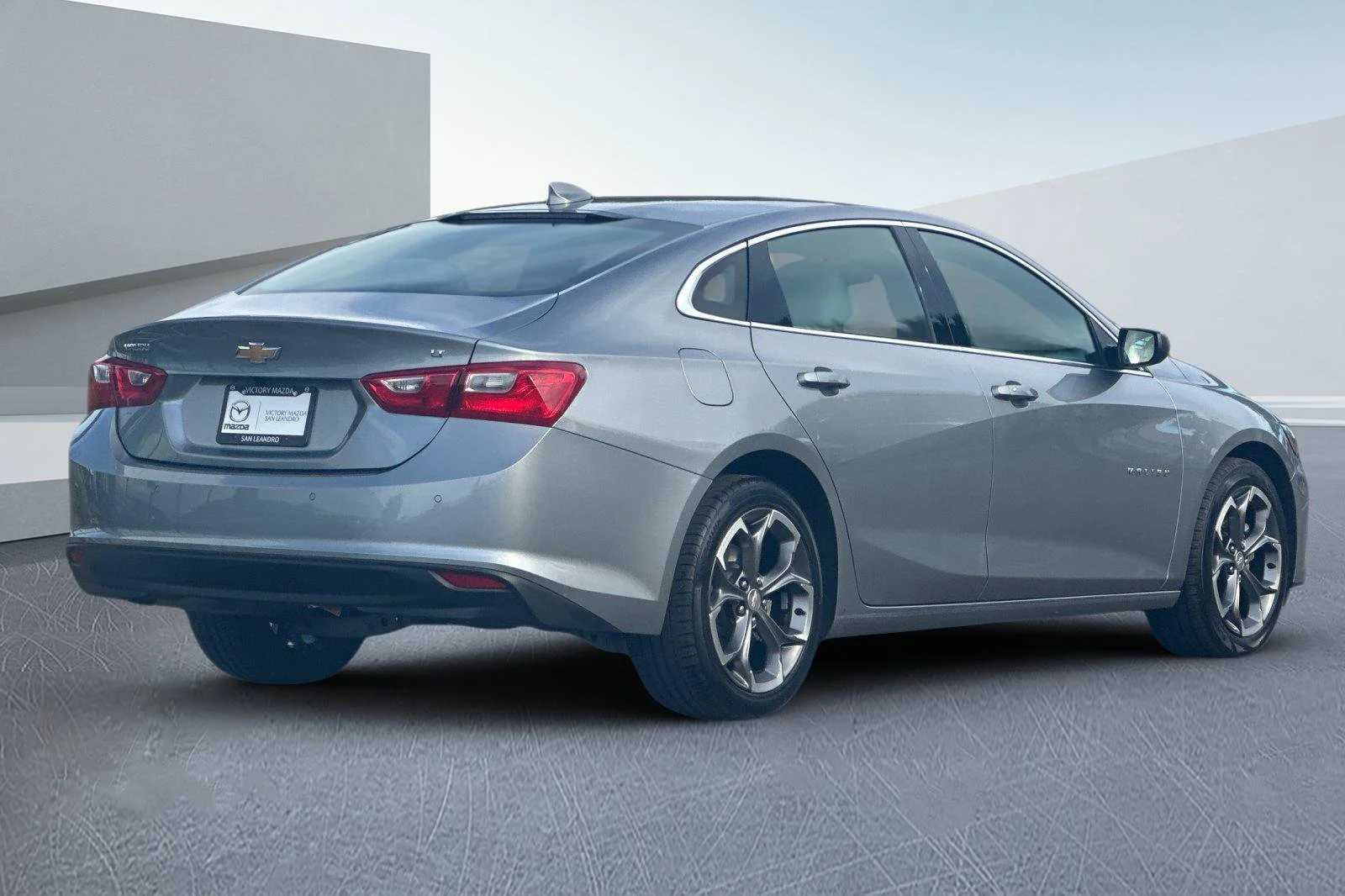 Used 2024 Sterling Gray Metallic Chevrolet LT image 4