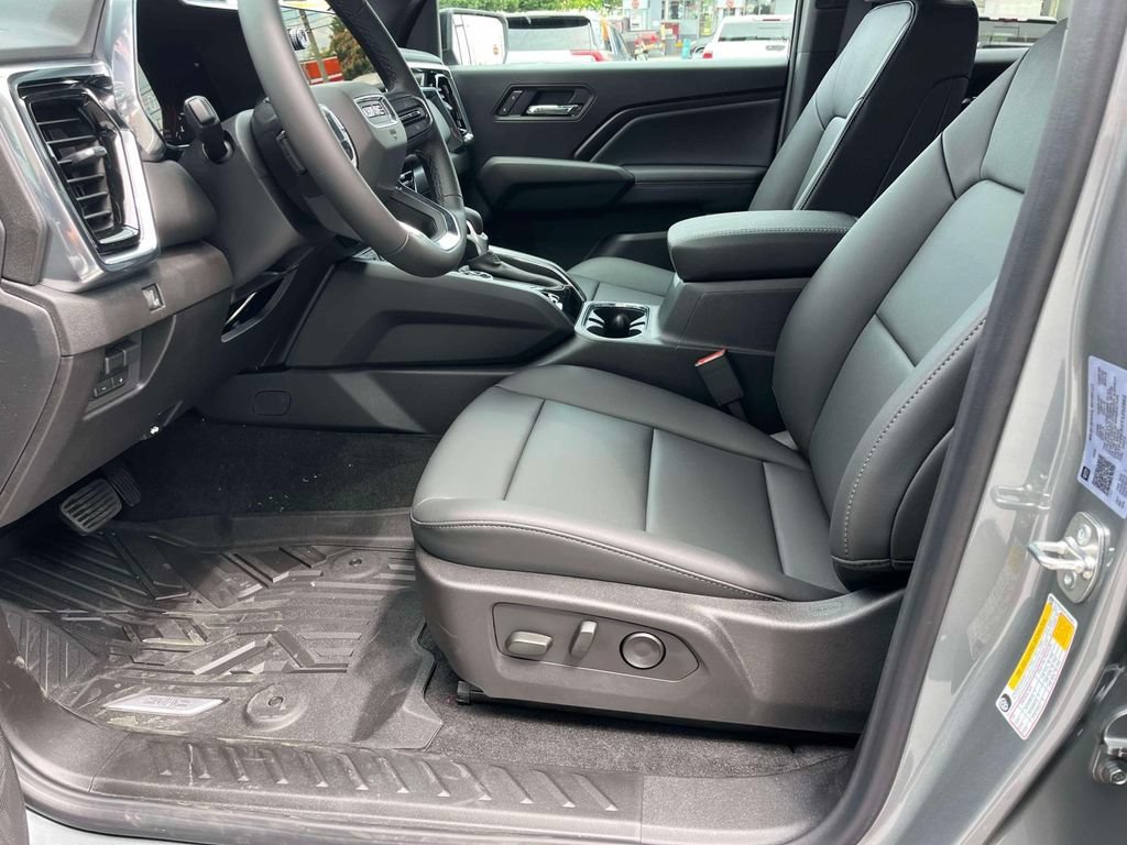 New 2026 Sterling Metallic GMC Elevation image 23