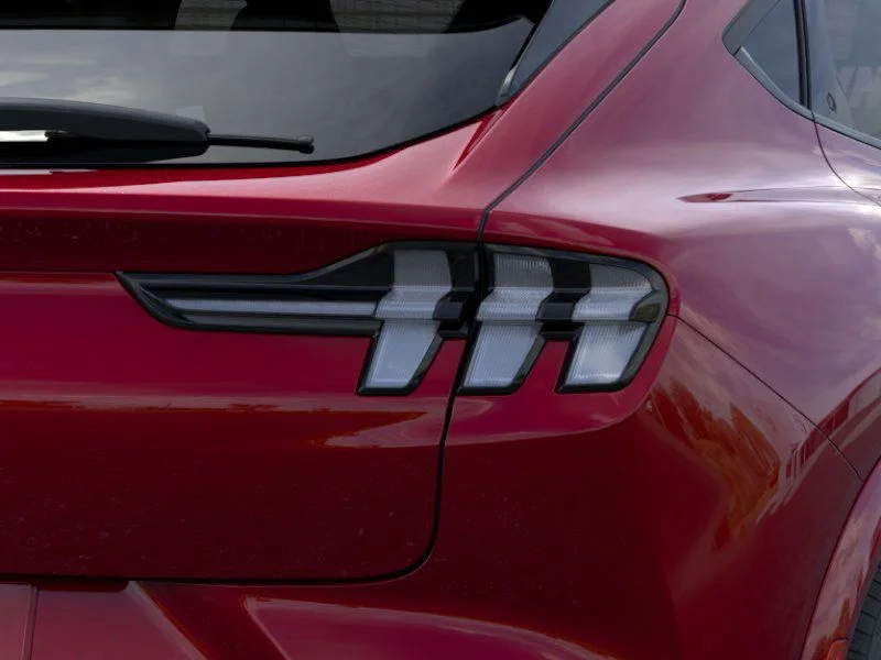 New 2025 Molten Magenta Metallic Tinted Clearcoat Ford GT image 21