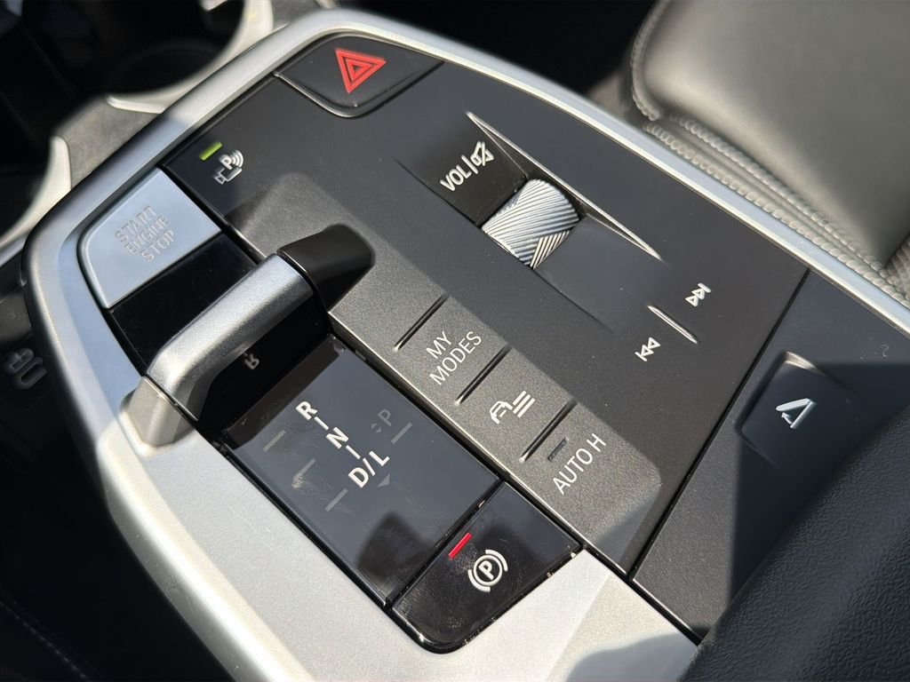 Used 2025 Silver BMW xDrive28i image 22