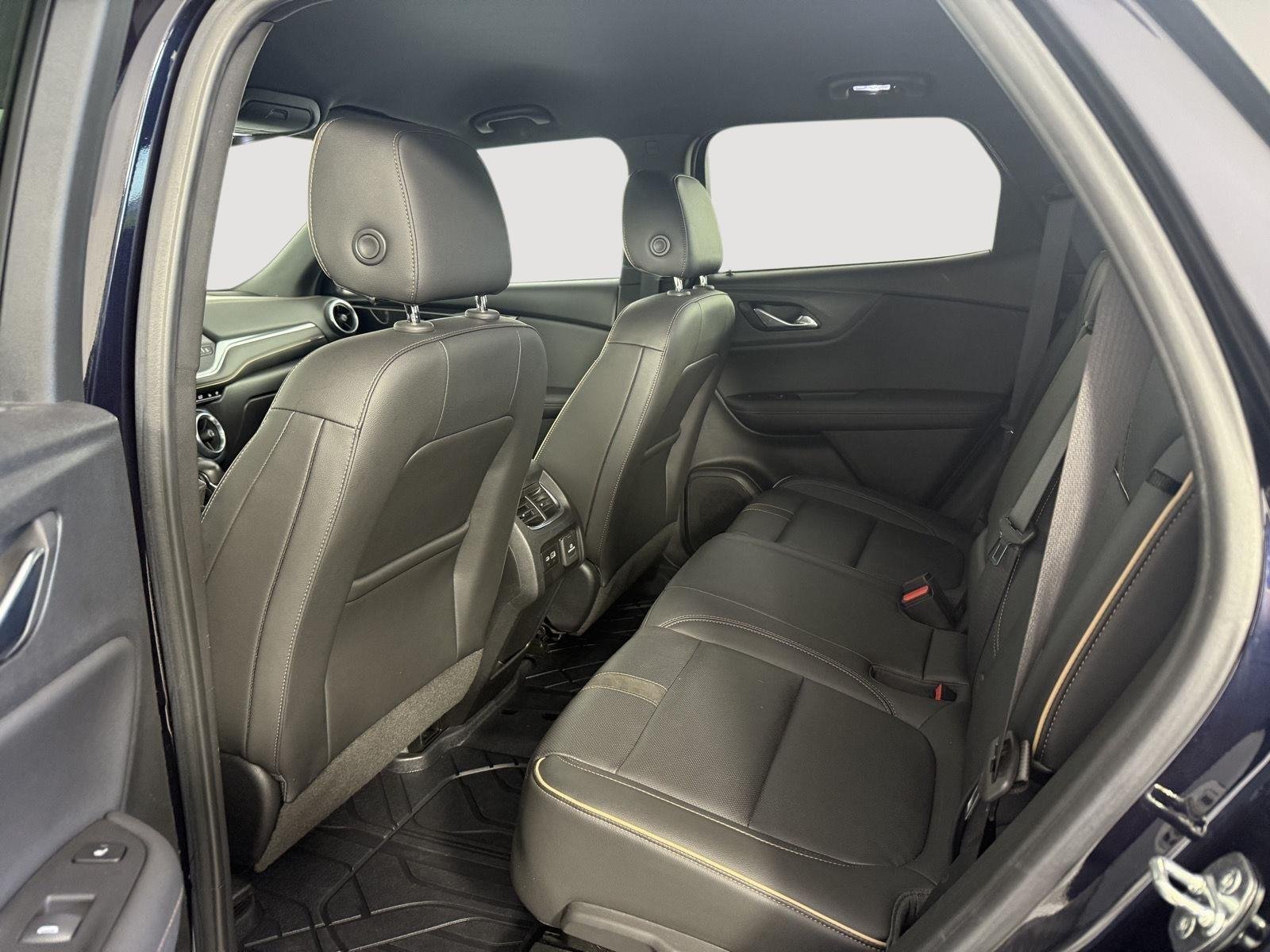 Used 2020 Midnight Blue Metallic Chevrolet Premier image 3