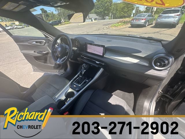 Used 2024 Gray Alfa Romeo Ti EAWD image 30
