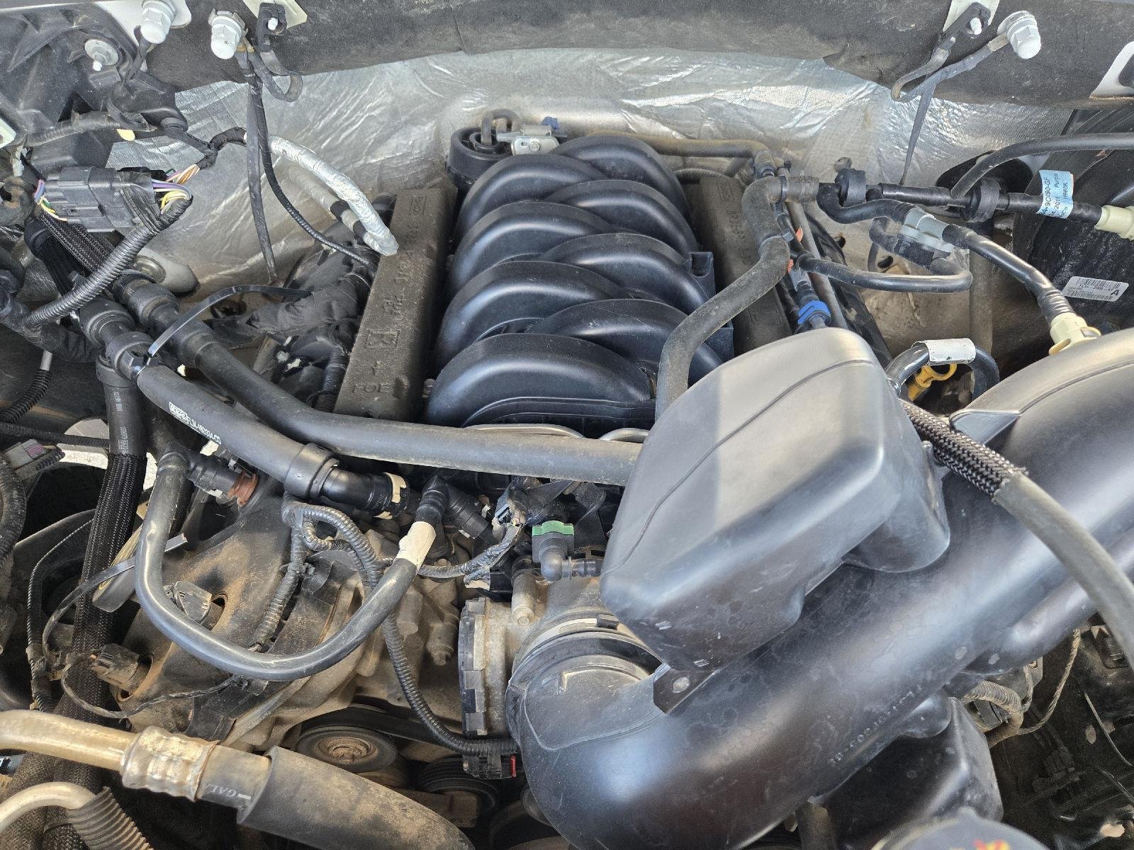 Used 2016 Oxford White FORD  image 32