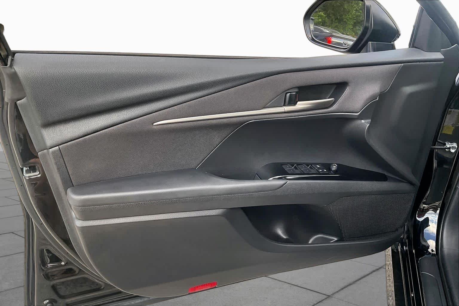 Used 2025 Midnight Black Metallic Toyota LE image 21