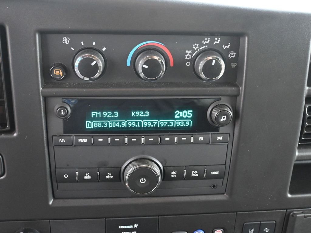 Used 2025 White Chevrolet LT image 22
