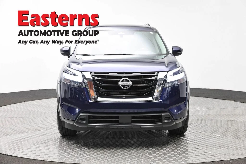 Used 2025 Blue Nissan SV image 2