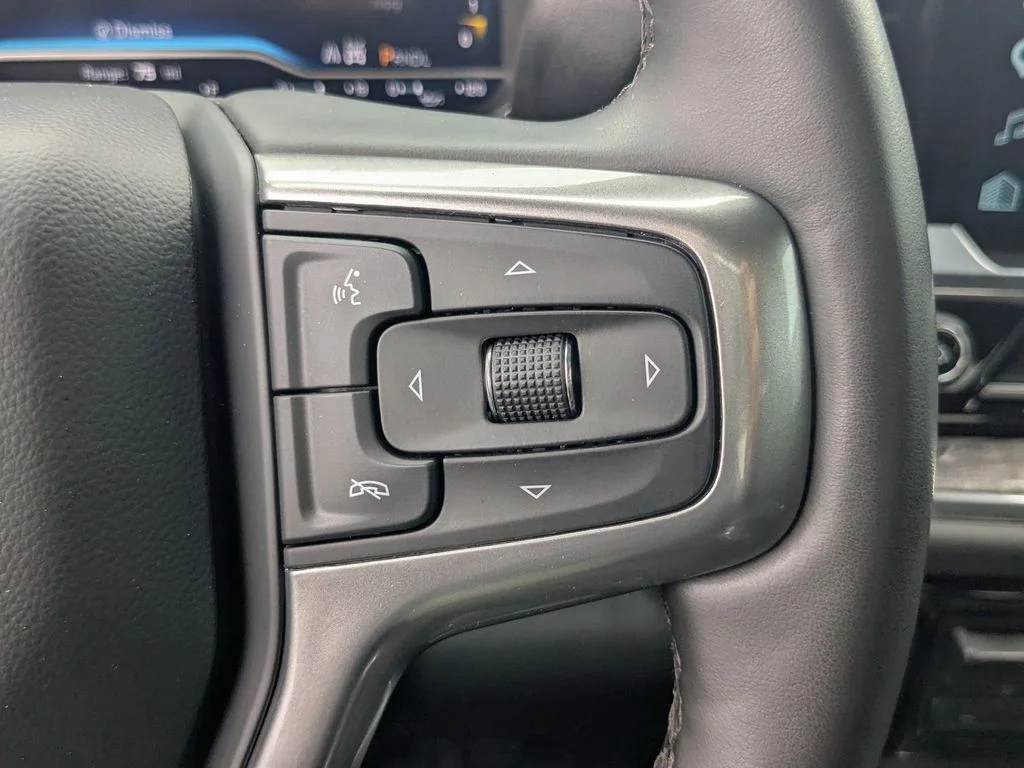 Used 2025 Gray Chevrolet LTZ image 27