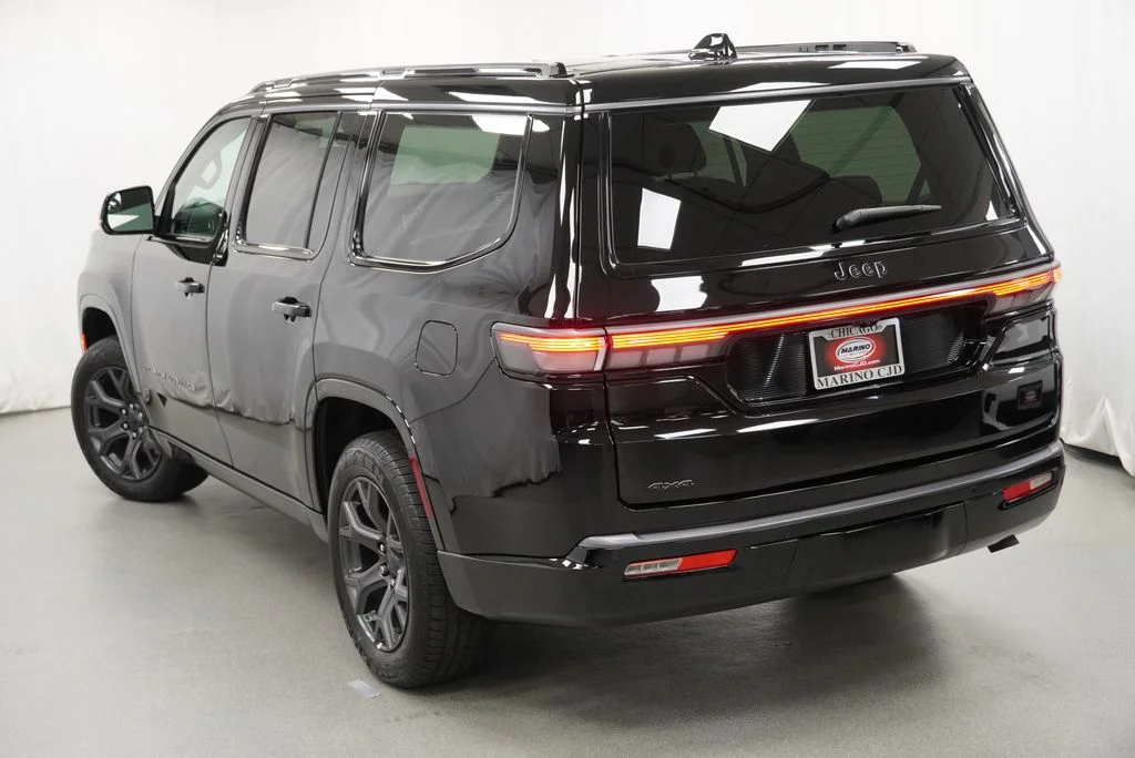 New 2026 High Gloss Black Exterior Paint Jeep Limited Altitude image 11