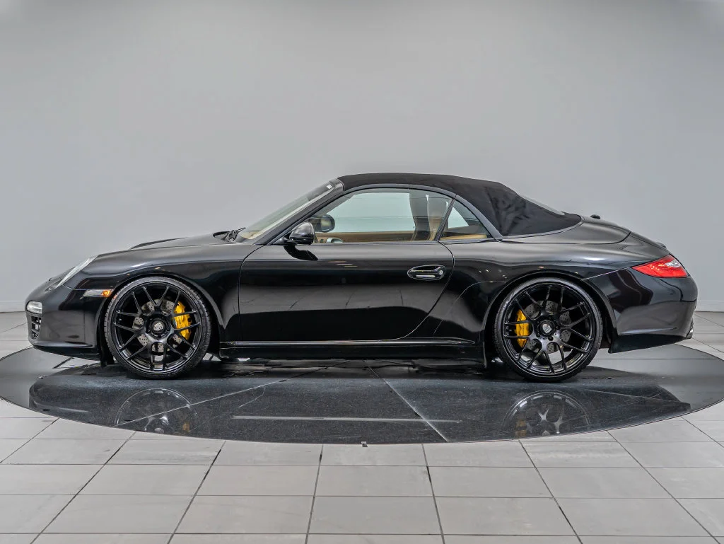 Used 2011 Black Porsche Carrera image 2