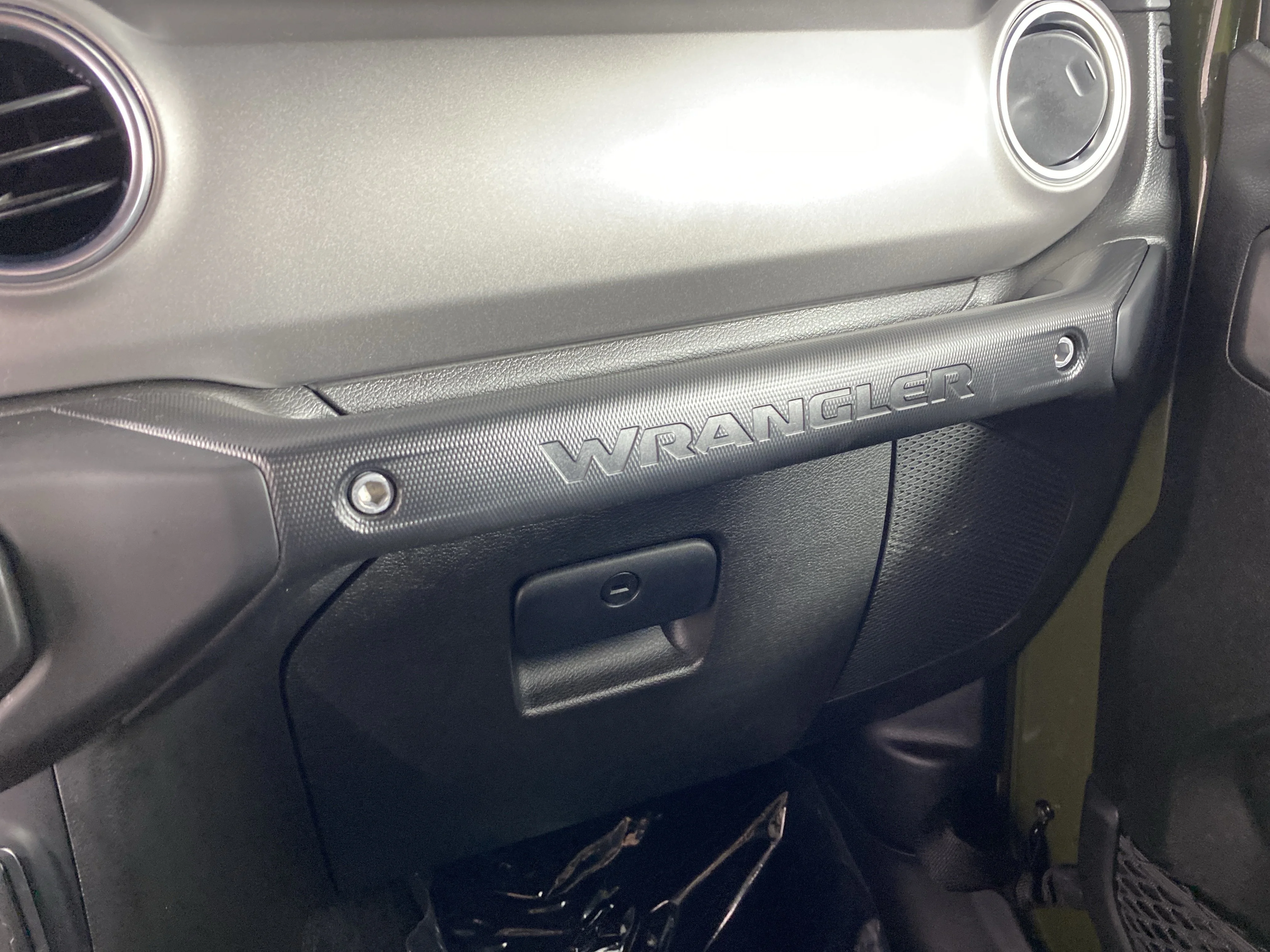 Used 2023 Sarge Green Clearcoat Jeep Rubicon image 31