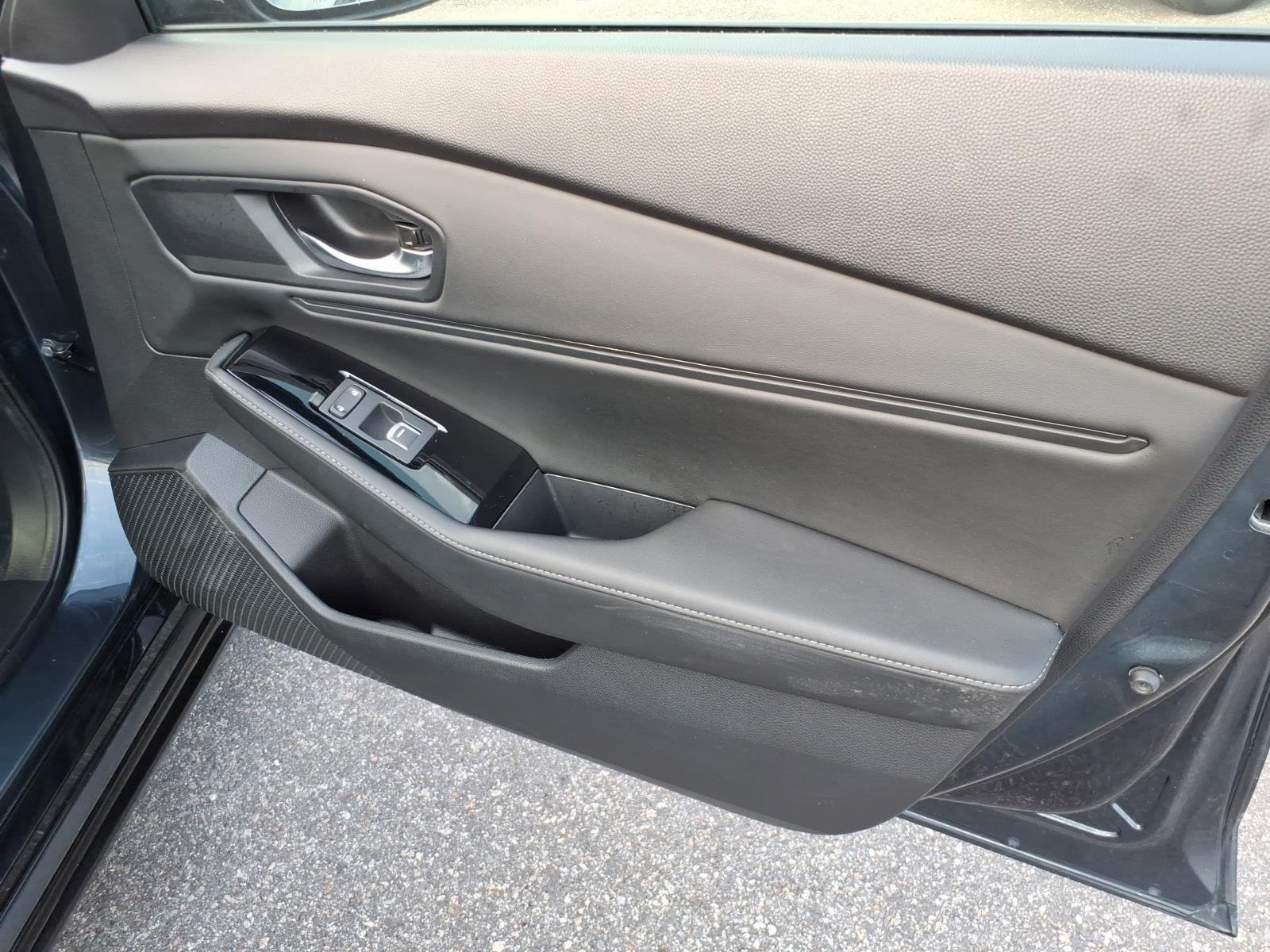 Used 2023 Meteorite Gray Metallic Honda Touring image 24