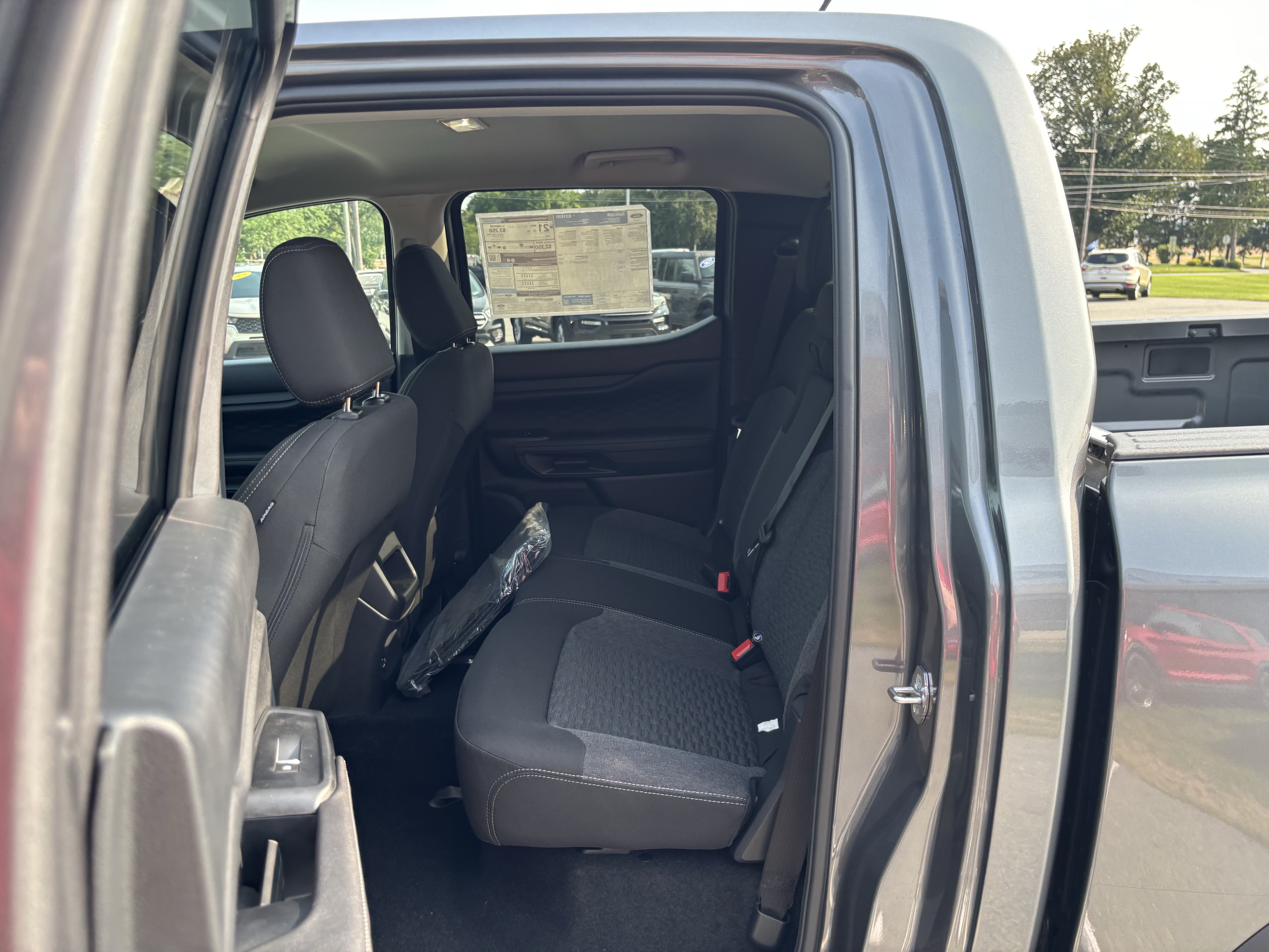 New 2026 Carbonized Gray Metallic Ford XLT image 31
