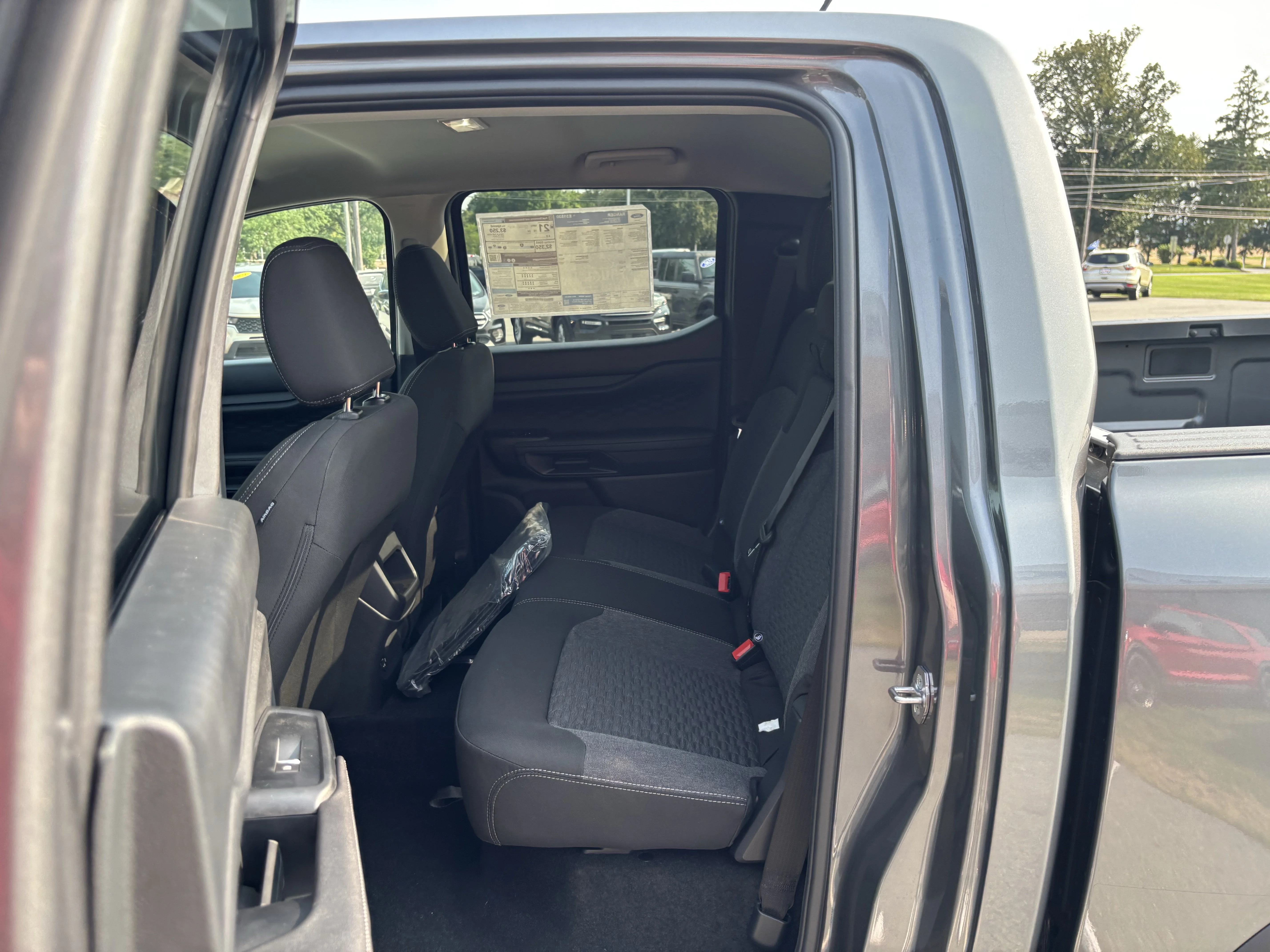 New 2026 Carbonized Gray Metallic Ford XLT image 31