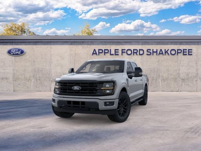 New 2026 White Ford XLT image 2