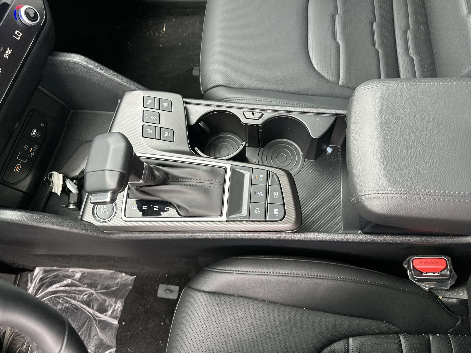 New 2026 Glacial White Pearl Kia SX Prestige image 21