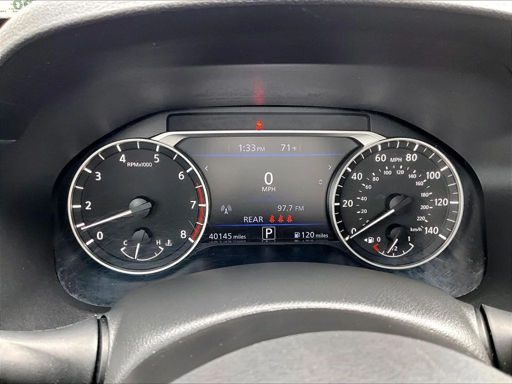 Certified Used 2024 Silver Nissan 2.5 SV image 24