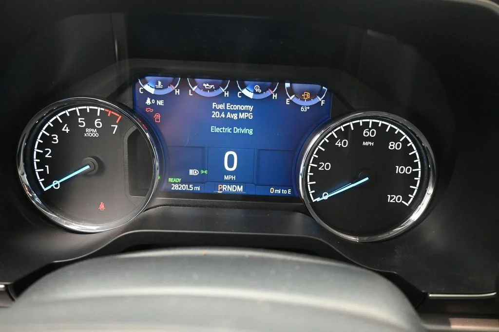 Used 2022 White Ford XLT image 18