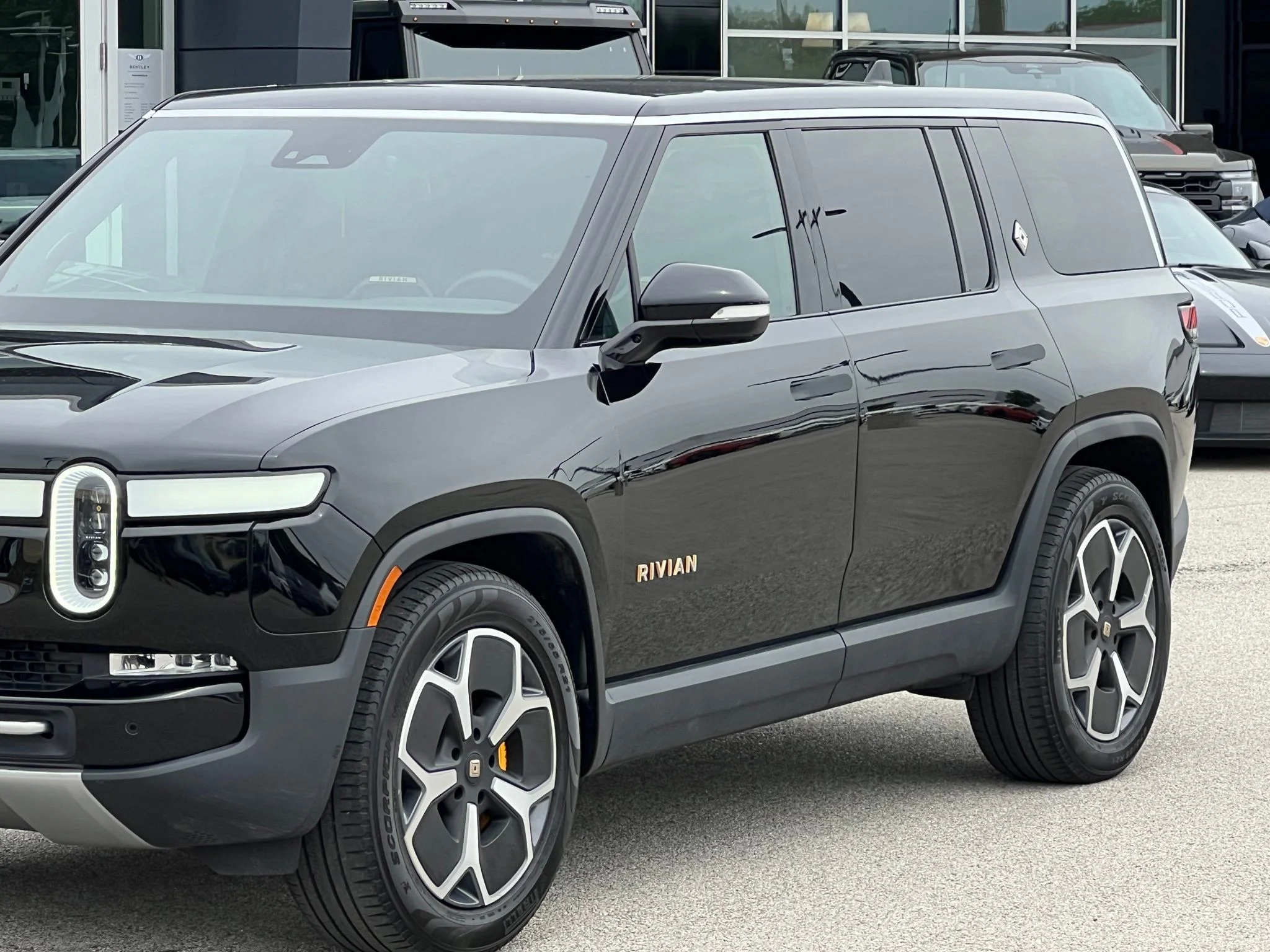 Used 2024 Black Rivian Adventure image 12