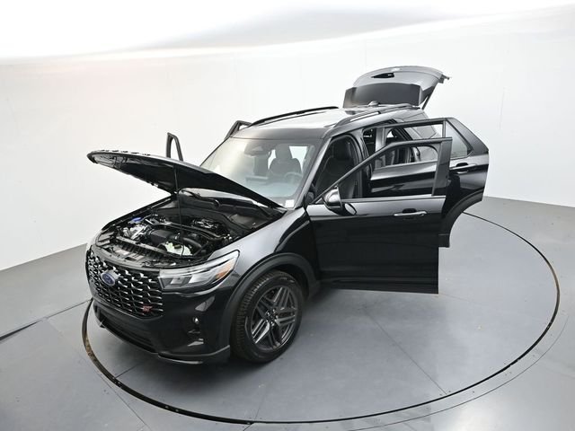 New 2026 Agate Black Metallic Ford ST image 51