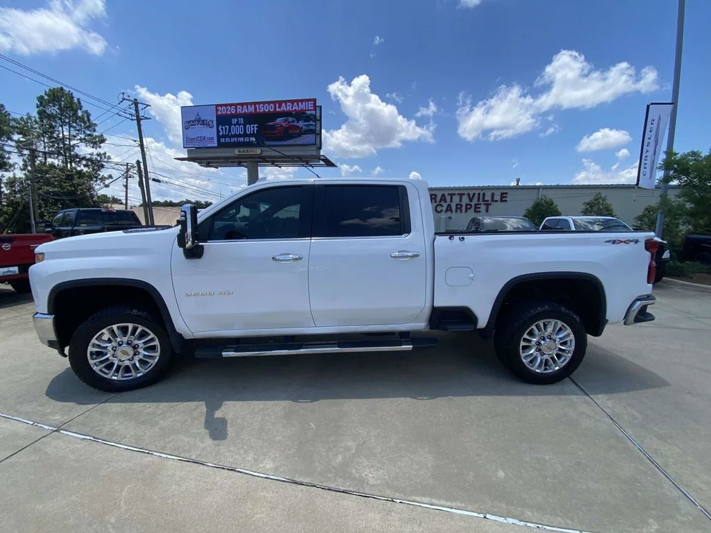 Used 2023 White Chevrolet LTZ image 39