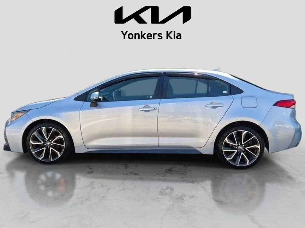Used 2020 Silver Toyota SE image 10