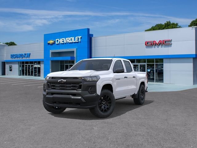 New 2026 Summit White Chevrolet WT image 8