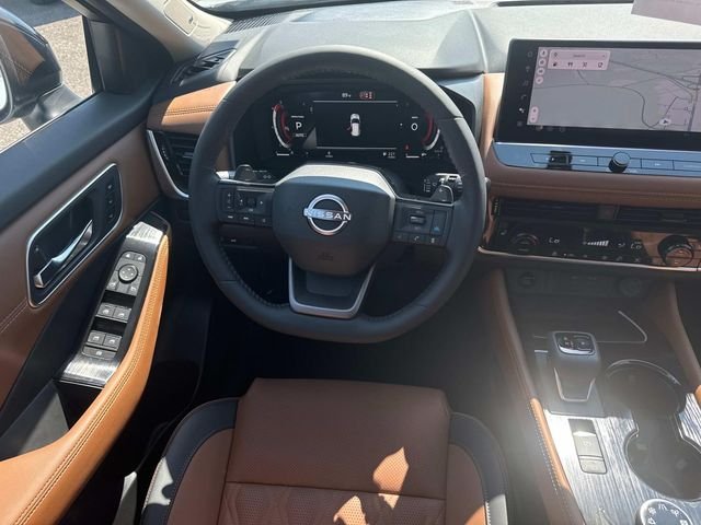 New 2026 White Nissan Platinum image 18