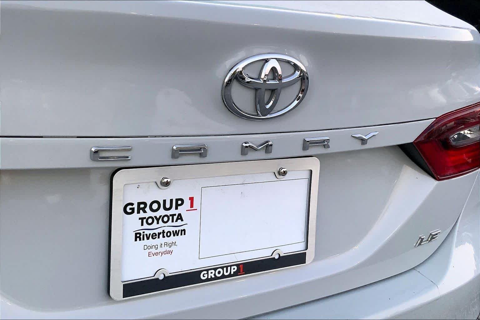Used 2022 Ice Edge Toyota LE image 28