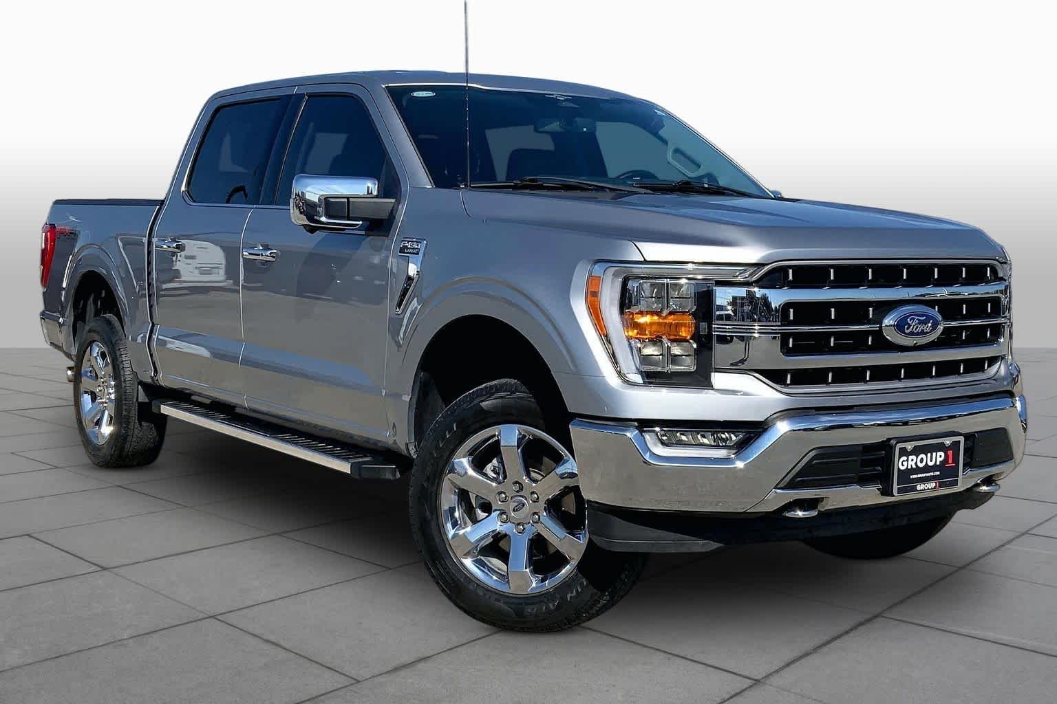Used 2023 Iconic Silver Metallic Ford LARIAT image 3