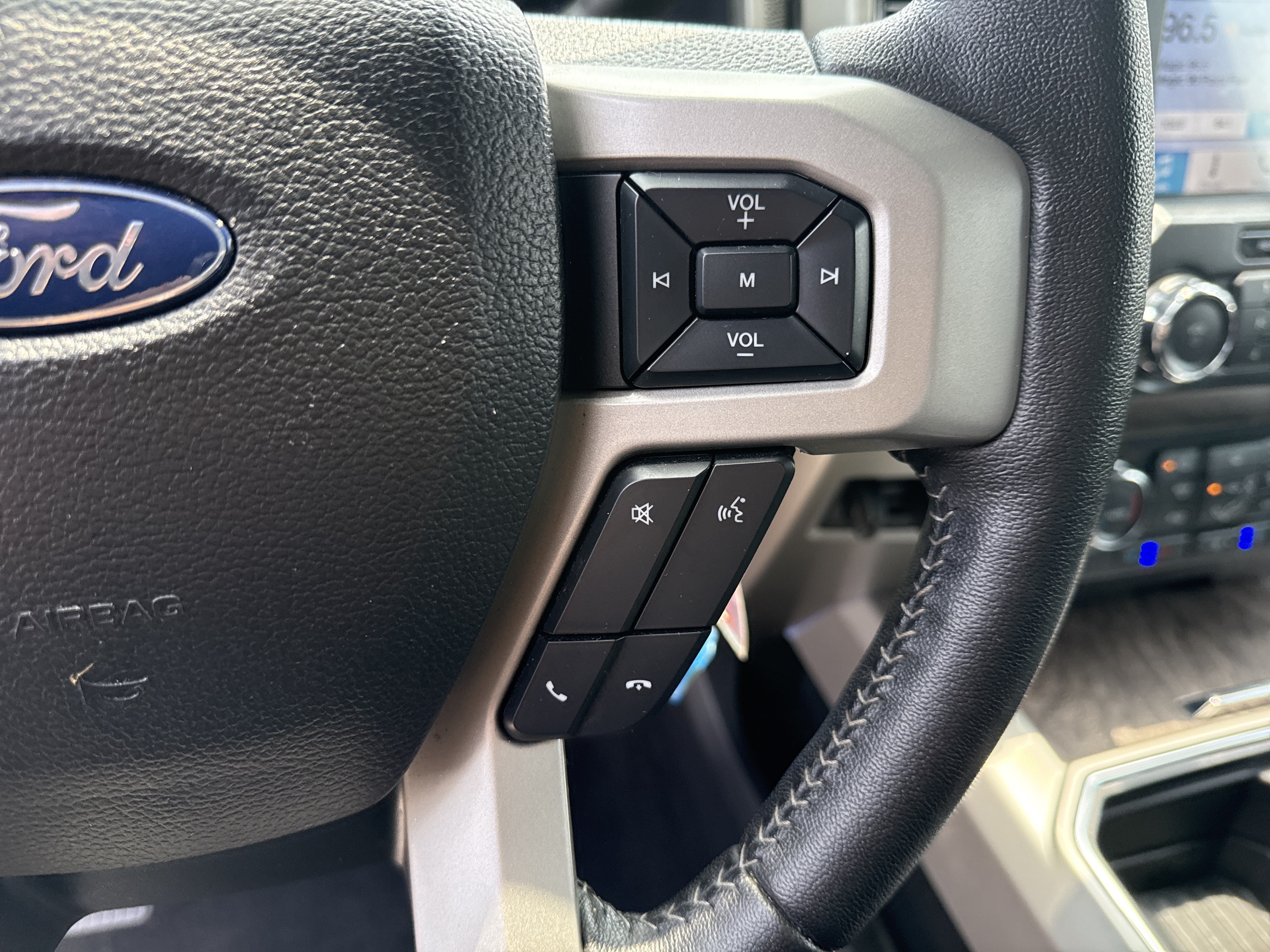 Used 2019 Red Ford LARIAT image 25