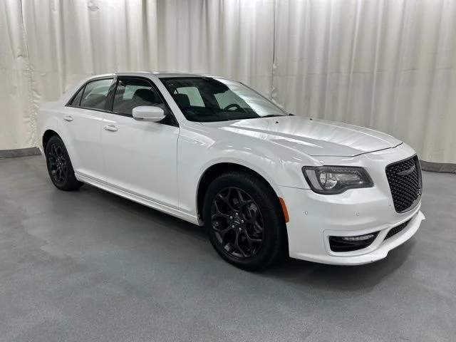 2023 Chrysler 300 Touring