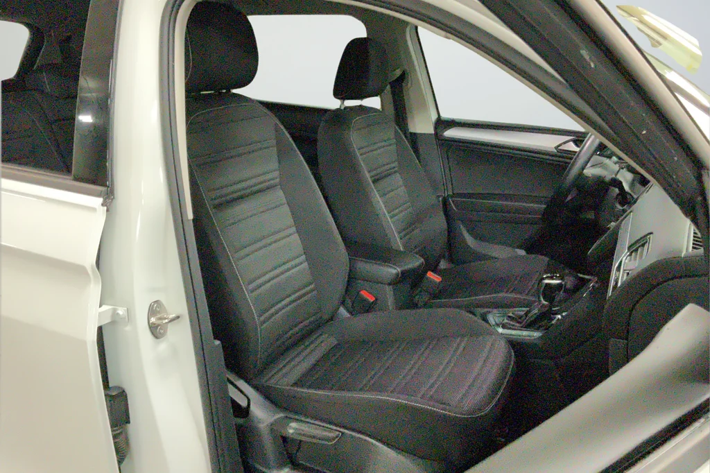 Used 2023 White Volkswagen 2.0T S image 19