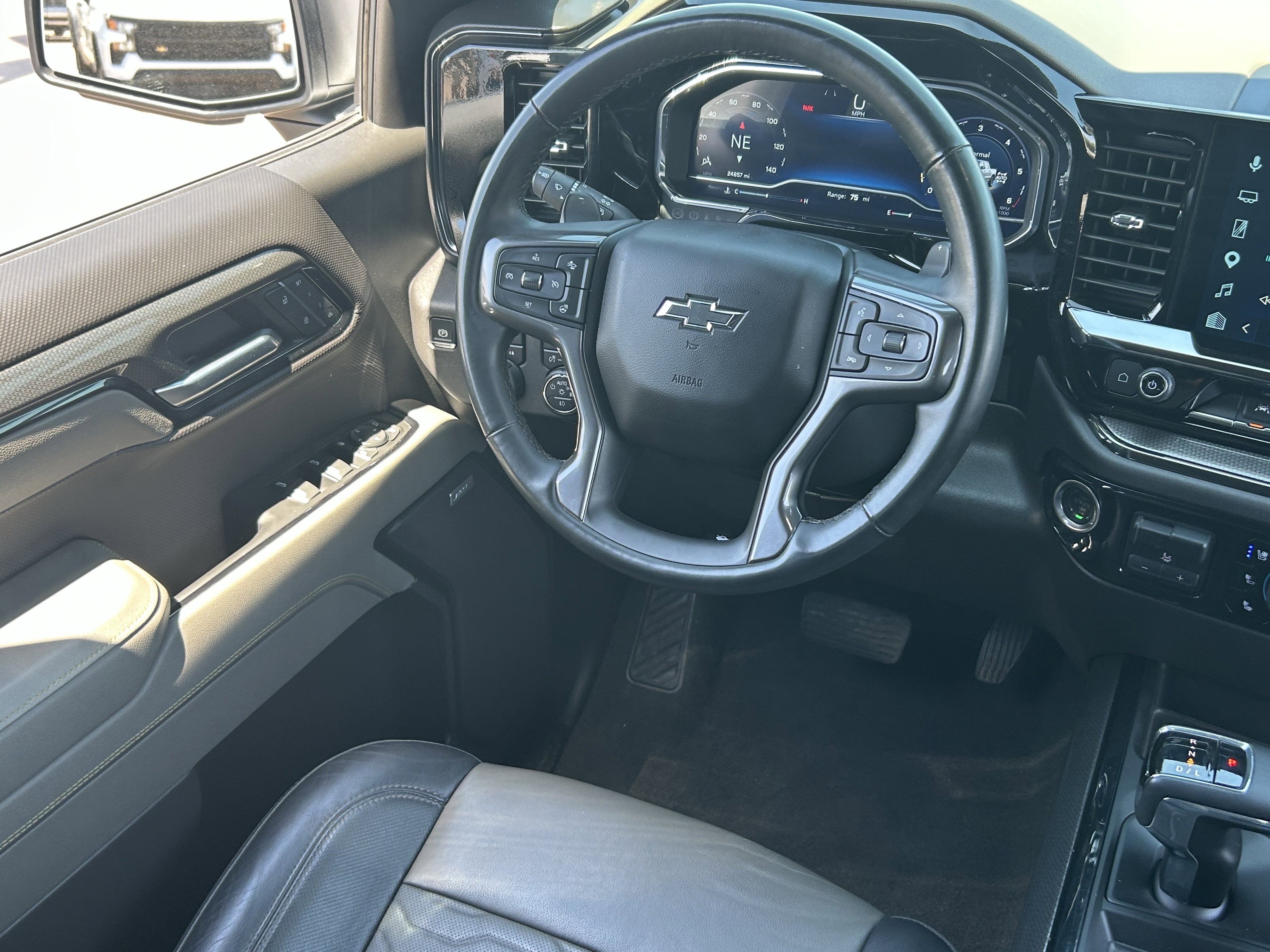 2025 Chevrolet Silverado 1500 ZR2 - Photo 16