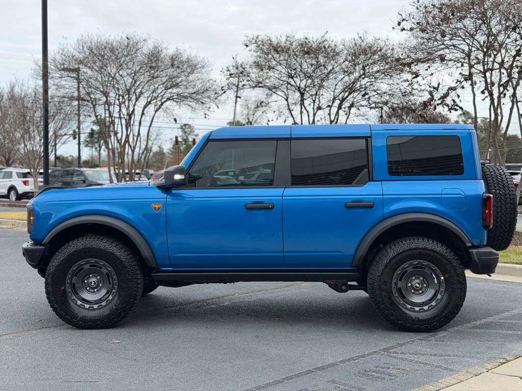 Used 2025 Blue Ford Badlands image 6