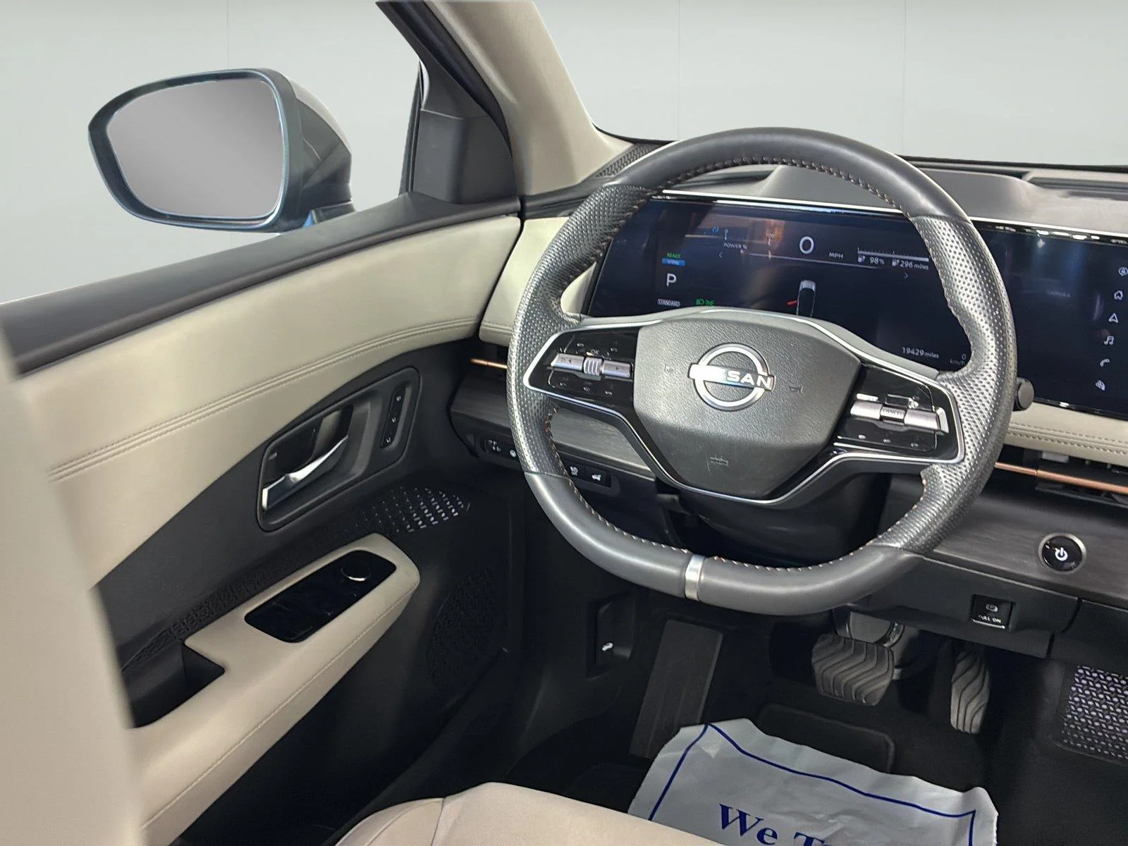 Used 2024 Black Diamond Pearl Nissan EVOLVE+ image 16