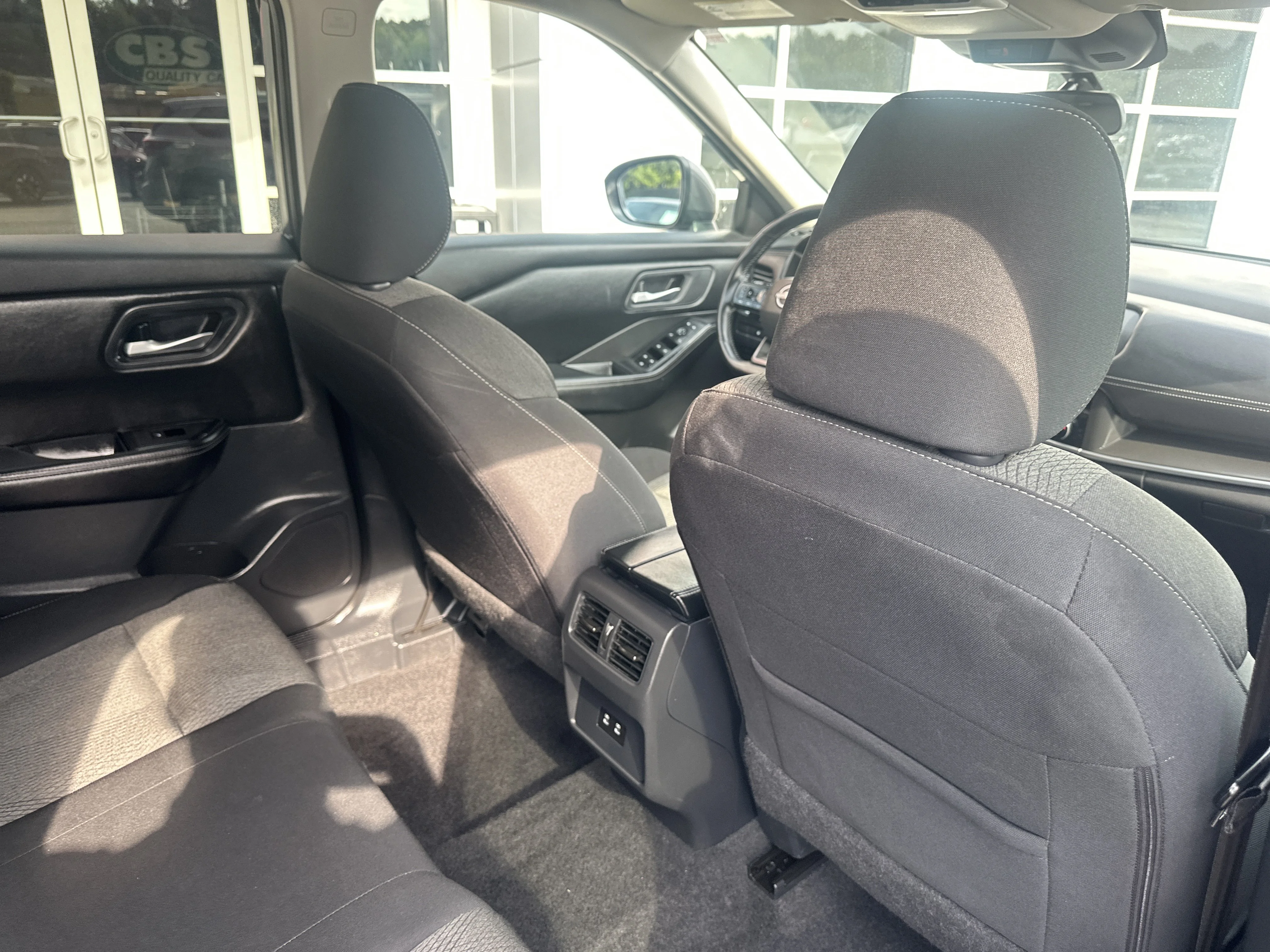 Used 2025 Gun Metallic Nissan SV image 27