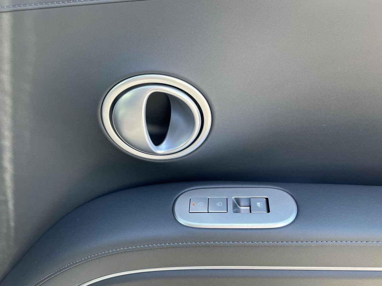 New 2026 Ecotronic Gray Pearl Hyundai SEL Premium AWD image 57