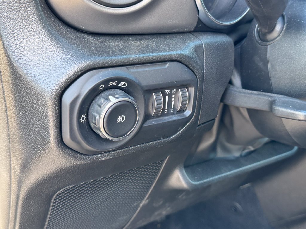 Used 2022 Gray Jeep Willys image 10