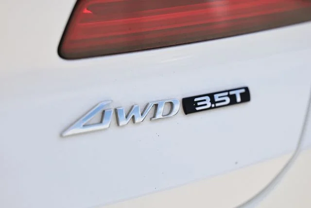 Used 2024 Alta White Genesis 3.5T image 11