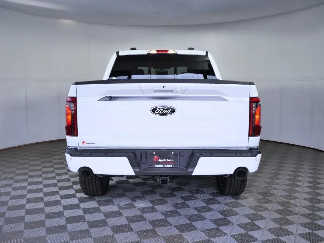 New 2026 Oxford White Ford XLT image 5