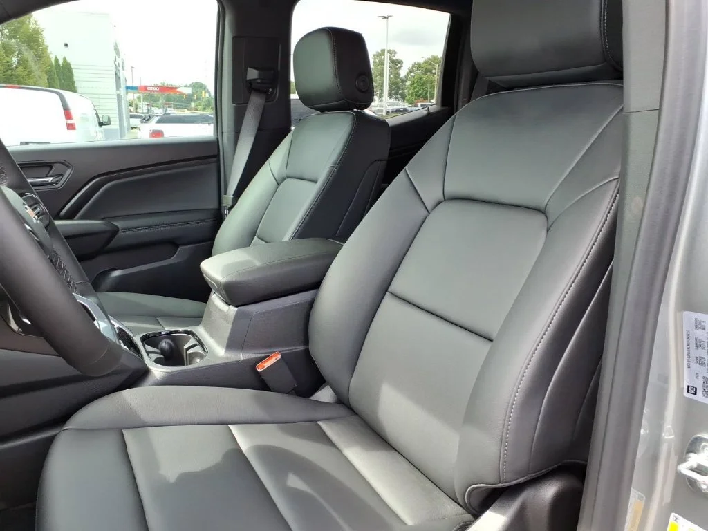 2026 Chevrolet Colorado LT - Photo 19