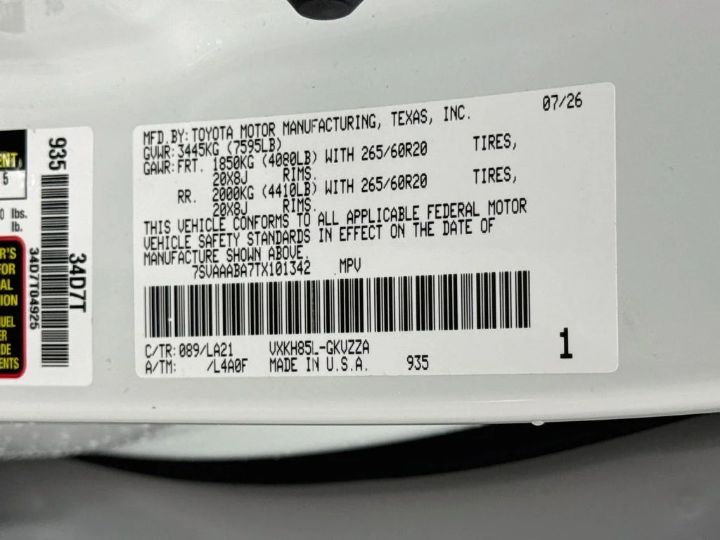 New 2026 Wind Chill Pearl Toyota Platinum image 33