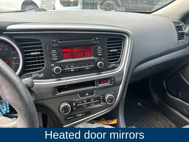 Used 2015 White Kia LX image 10