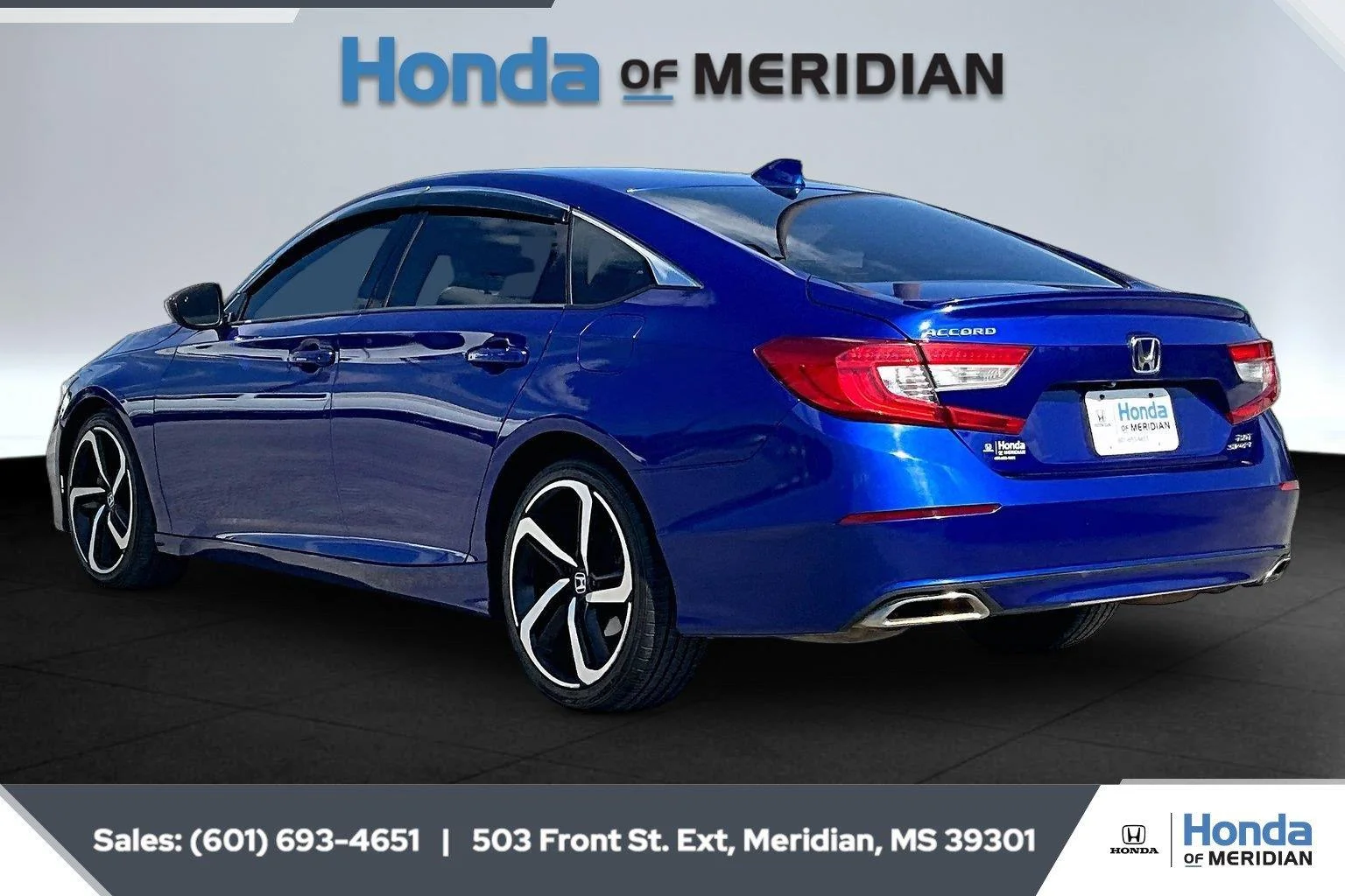 Used 2020 Still Night Pearl Honda Sport image 2