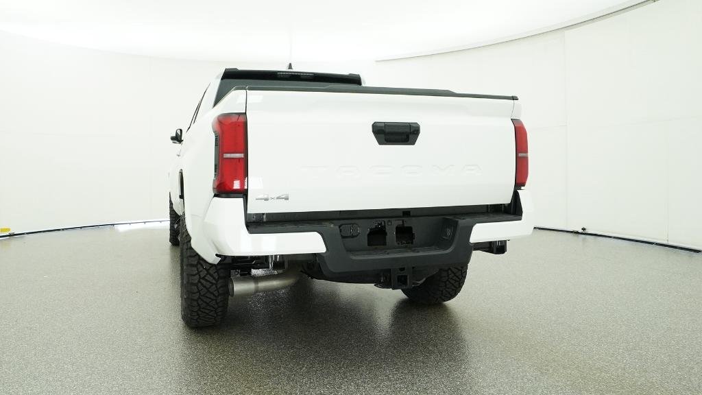 New 2026 Ice Cap Toyota SR5 image 21