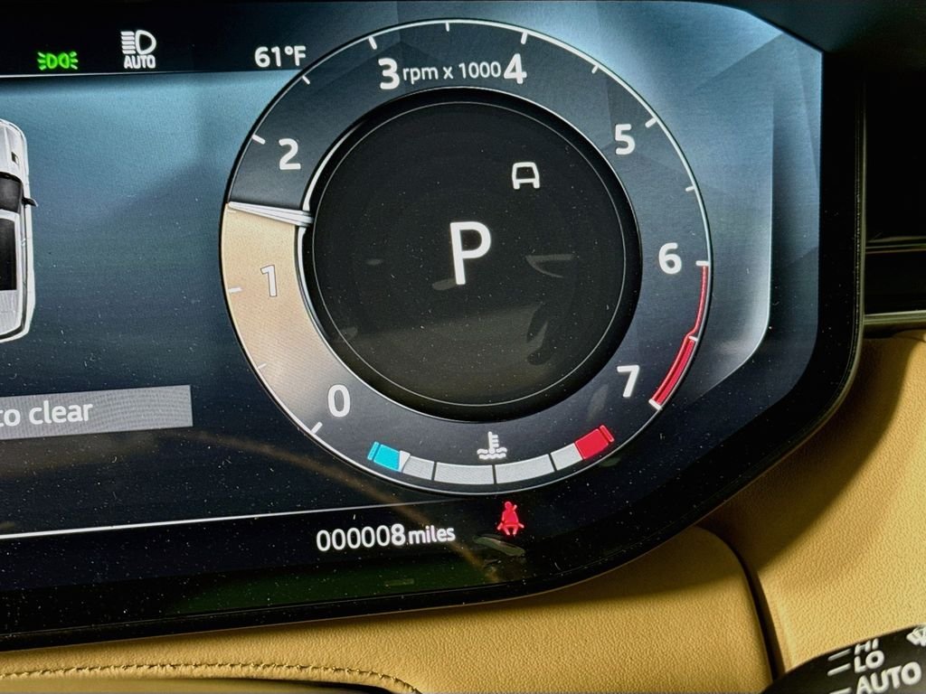 New 2026 Borasco Grey Land Rover Dynamic SE image 13