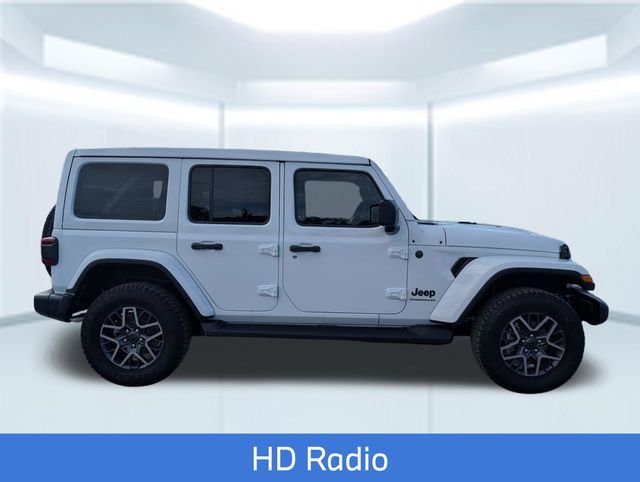 New 2026 Bright White Clear-Coat Exterior Paint Jeep Sahara image 8